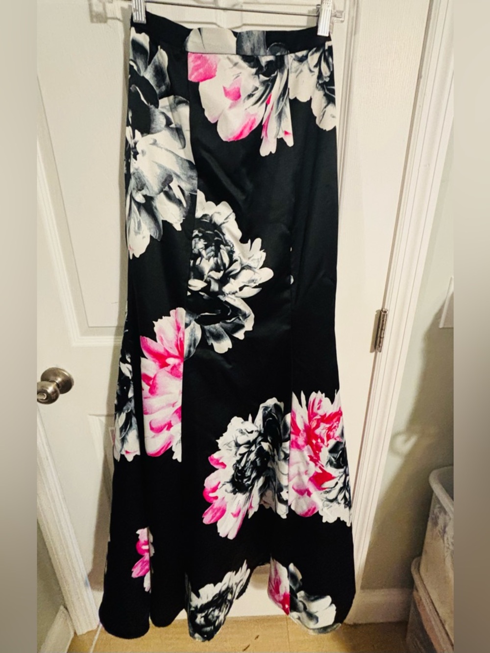 😍Blondie Nites Strapless evening gown Size 9